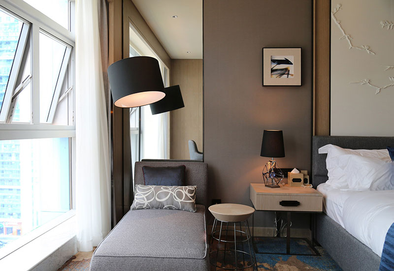 商務(wù)酒店裝修設(shè)計(jì)的流程與重點(diǎn)布局解析(圖2) 商務(wù)酒店裝修設(shè)計(jì)的流程與重點(diǎn)布局解析(圖2)