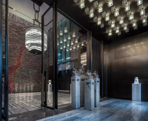 洛陽國寶鉑瑞酒店裝修設(shè)計公司案例(圖2) 洛陽國寶鉑瑞酒店裝修設(shè)計公司案例(圖2)