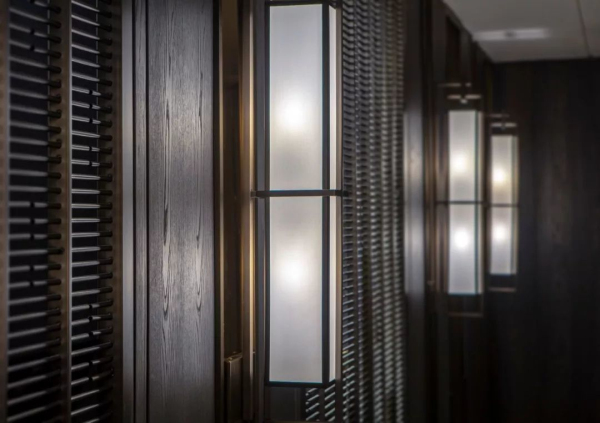 洛陽國寶鉑瑞酒店裝修設(shè)計公司案例(圖10) 洛陽國寶鉑瑞酒店裝修設(shè)計公司案例(圖10)