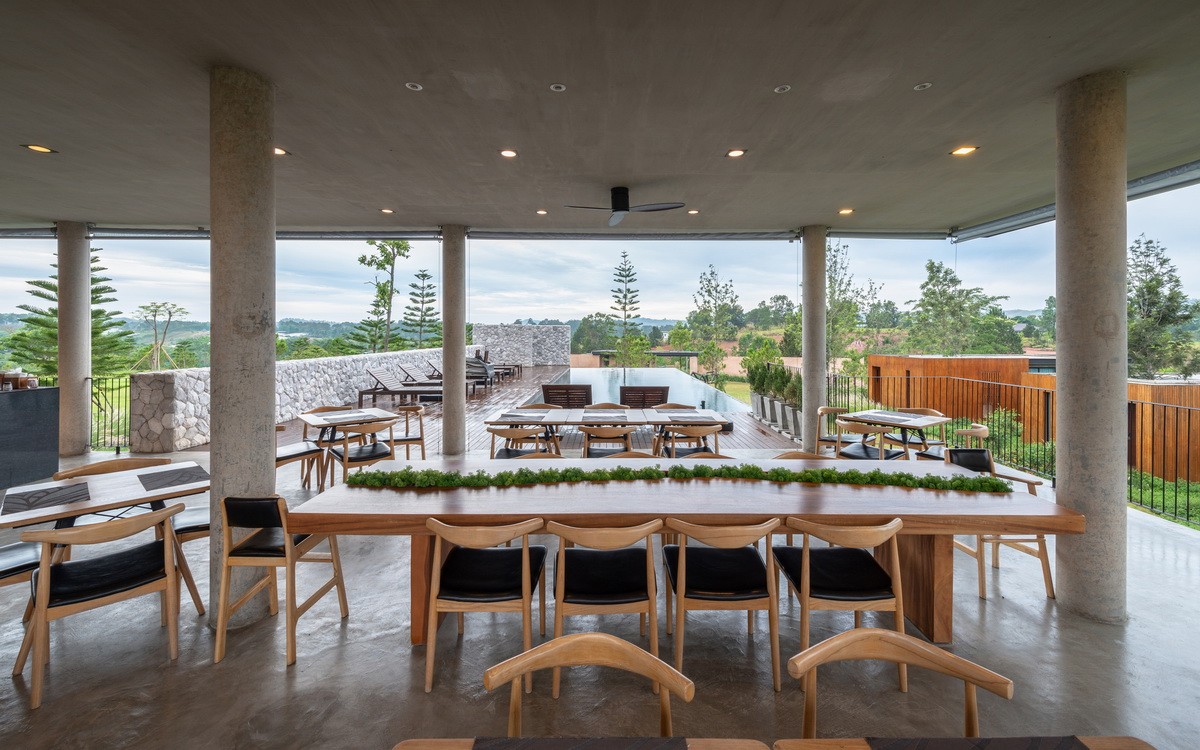 1582869452878240.jpg 廣東山頂度假酒店裝修設(shè)計(jì)公司案例(圖3)