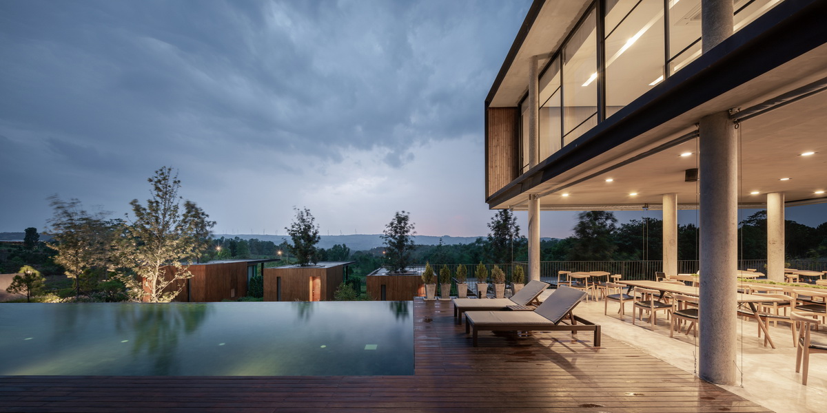 1582869765817896.jpg 廣東山頂度假酒店裝修設(shè)計(jì)公司案例(圖11)