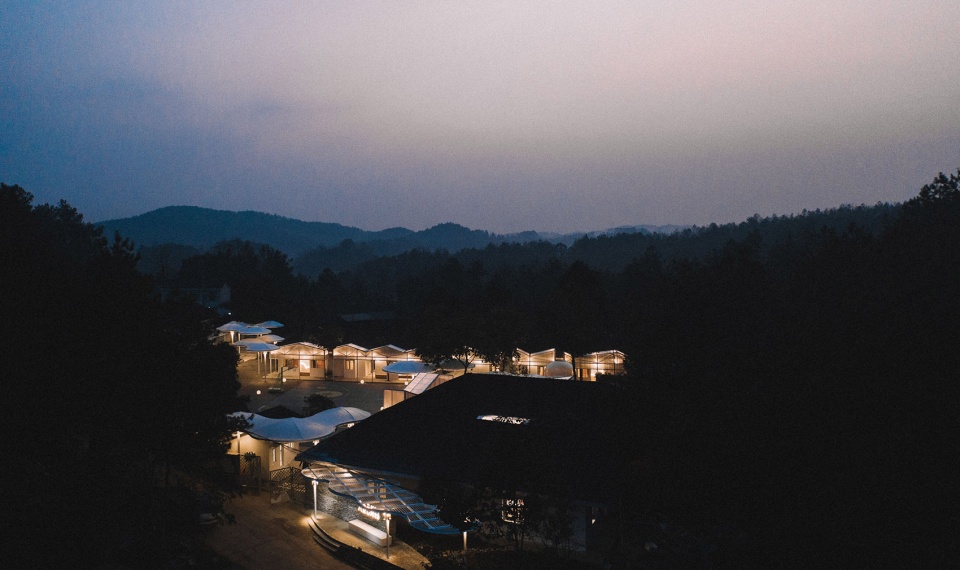 農(nóng)場民宿設(shè)計公司大魚云海媽媽農(nóng)場設(shè)計案例(圖1) dymmncsc-1.jpg