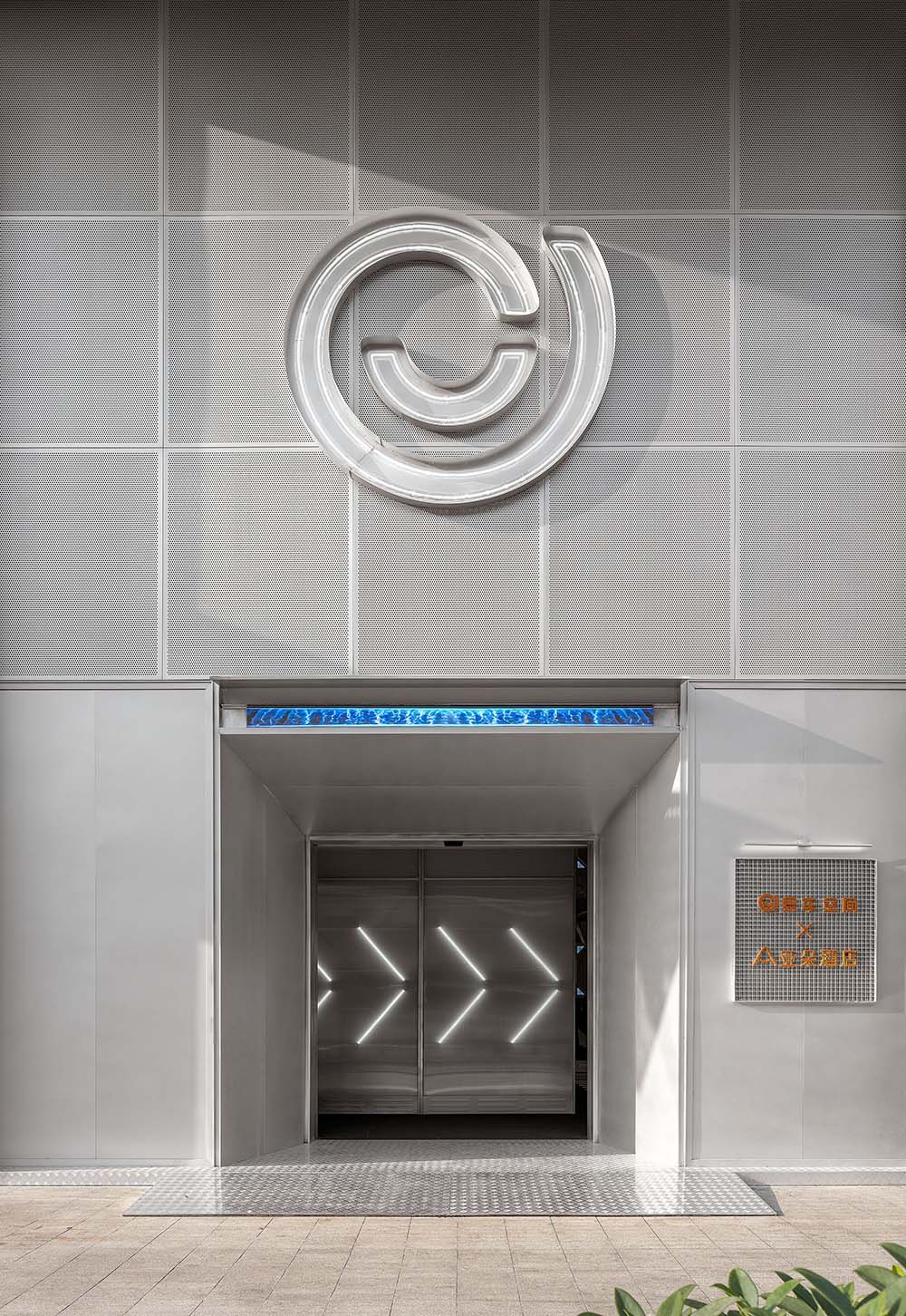 主題酒店設(shè)計公司分享易車·亞朵汽車概念酒店(圖1) 圖片 (1).jpg