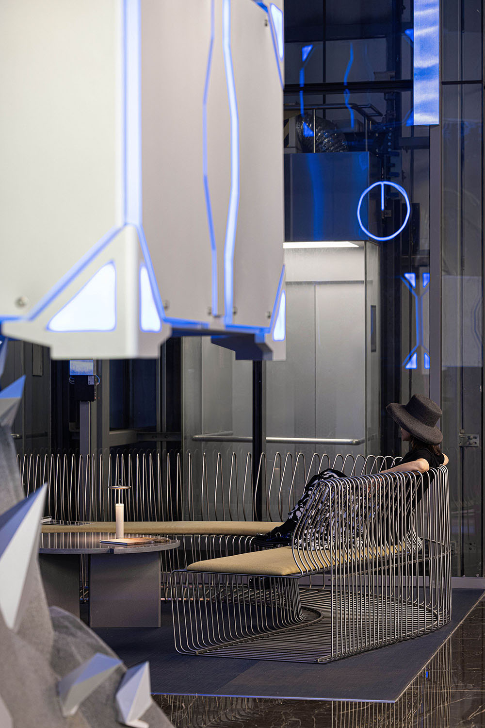 主題酒店設(shè)計公司分享易車·亞朵汽車概念酒店(圖13) 圖片 (13).jpg