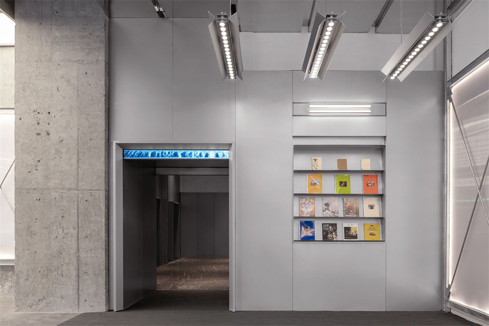 主題酒店設(shè)計公司分享易車·亞朵汽車概念酒店(圖15) 圖片 (15).jpg