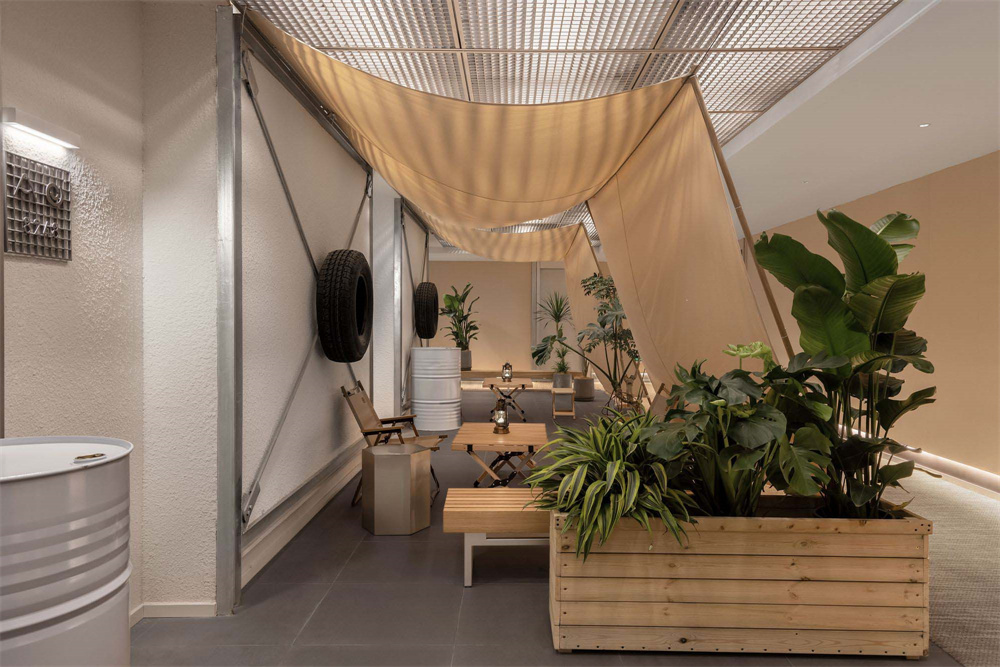 主題酒店設(shè)計公司分享易車·亞朵汽車概念酒店(圖17) 圖片 (17).jpg