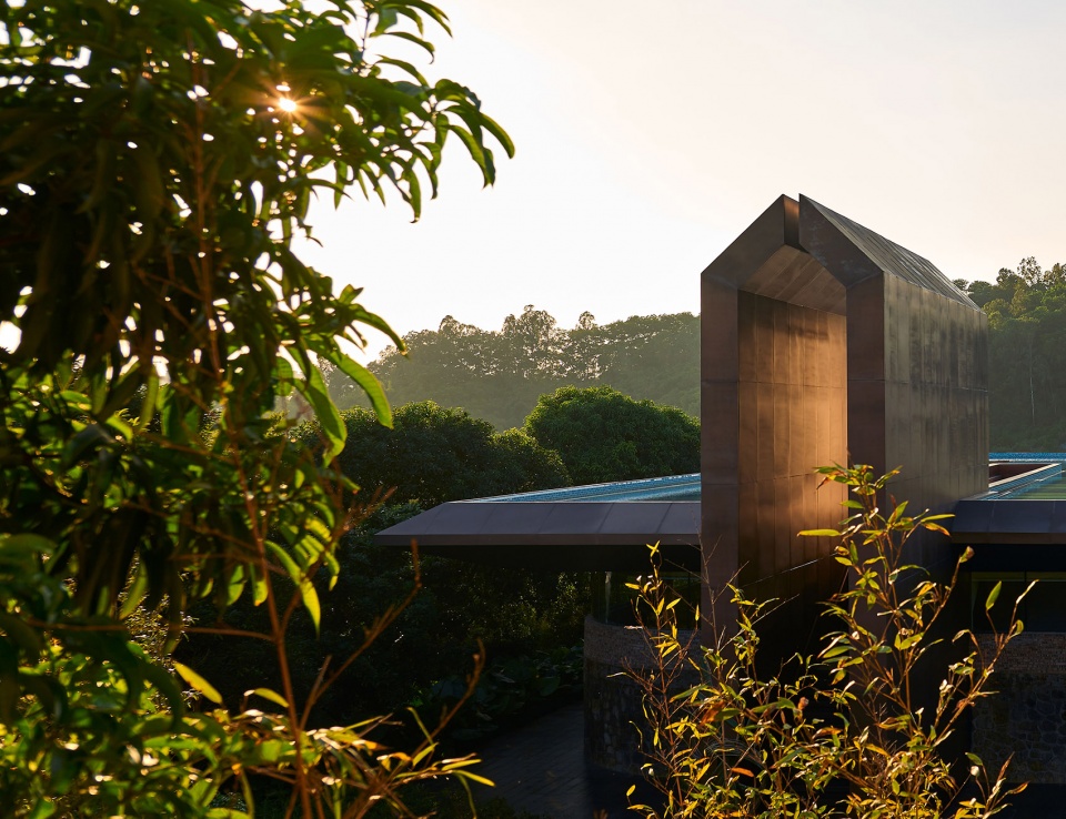 鄭州酒店裝修推薦The Pond藝術(shù)酒店設(shè)計案例(圖2) thepondysjd-2.jpg