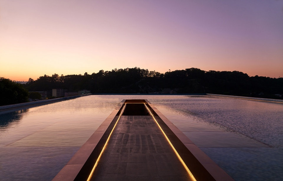 鄭州酒店裝修推薦The Pond藝術(shù)酒店設(shè)計案例(圖8) thepondysjd-10.jpg