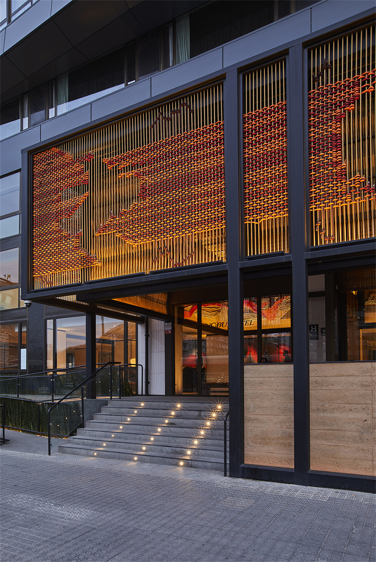 經(jīng)典酒店翻新改造設(shè)計(jì):巴塞羅那諾布酒店設(shè)計(jì)(圖1) 9836417_vsszan62471111620261.jpg