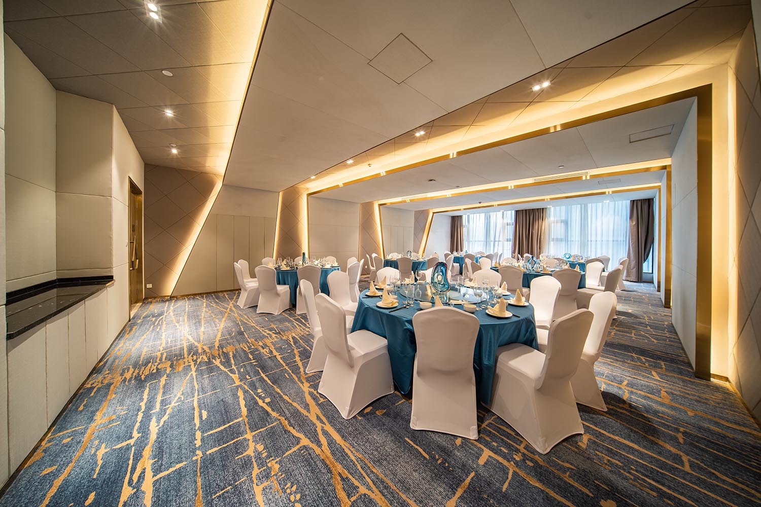 酒店設(shè)計(jì)公司推薦西安金磐酒店裝修案例(圖20) 酒店設(shè)計(jì)公司推薦西安金磐酒店裝修案例(圖20)