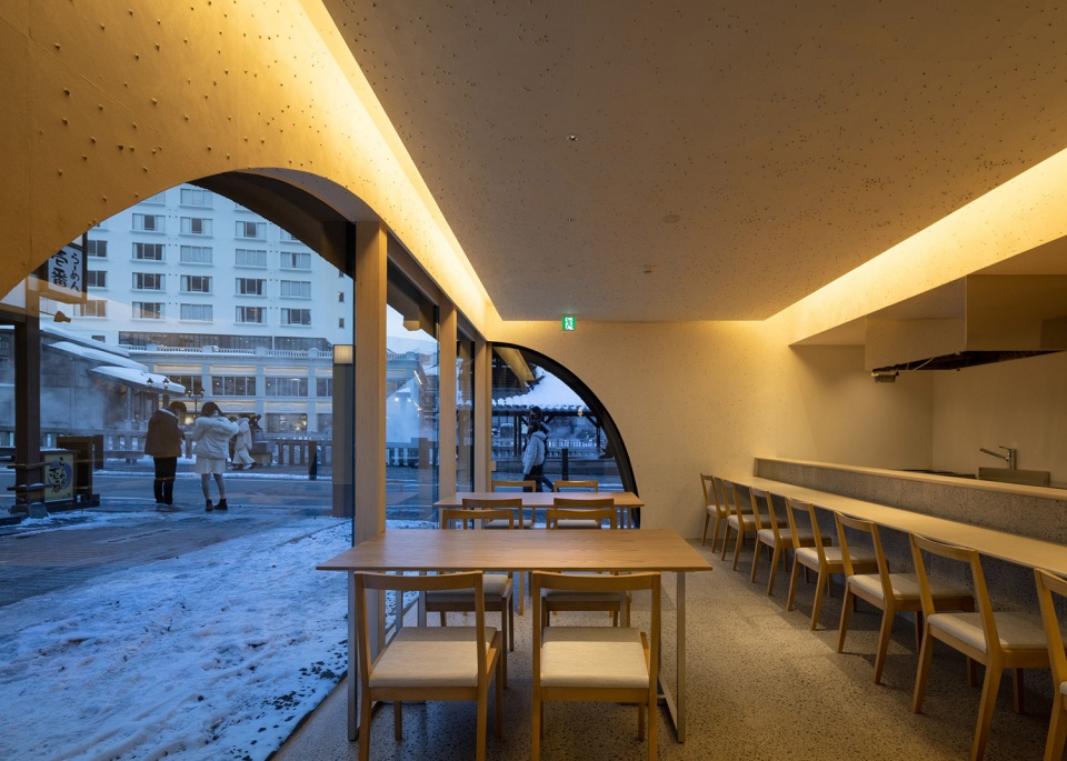 日本草津溫泉度假旅館裝修設(shè)計(jì)方案(圖3) 日本草津溫泉度假旅館裝修設(shè)計(jì)方案(圖3)