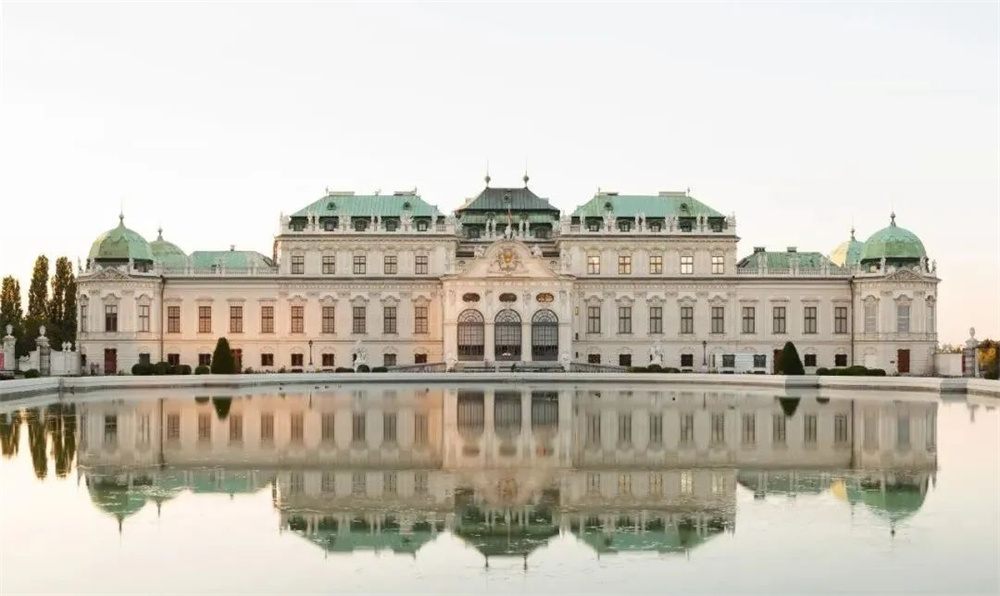 酒店設(shè)計公司推薦維也納瑰麗酒店裝修案例(圖7) 酒店設(shè)計公司推薦維也納瑰麗酒店裝修案例(圖7)