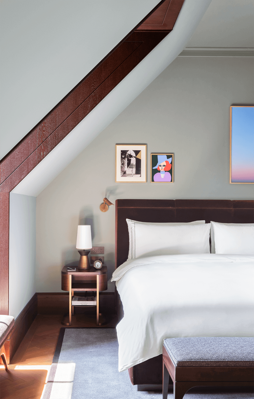 酒店設(shè)計公司推薦維也納瑰麗酒店裝修案例(圖4) 酒店設(shè)計公司推薦維也納瑰麗酒店裝修案例(圖4)