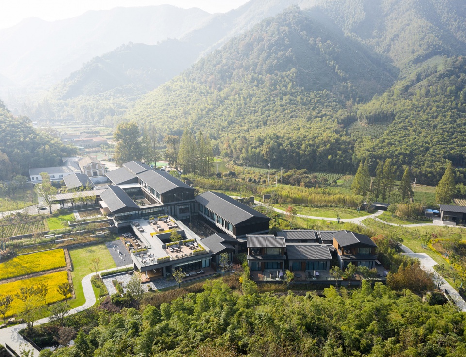 度假酒店設計公司柏翠姚良酒店裝修案例(圖1) ajbcyldjjd-1.jpg