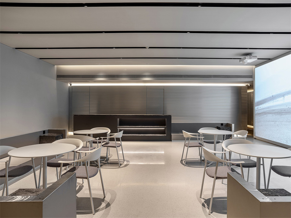 未來感十足的工業(yè)風(fēng)酒店裝修設(shè)計——YIN Hotel(圖4) 未來感十足的工業(yè)風(fēng)酒店裝修設(shè)計——YIN Hotel(圖4)