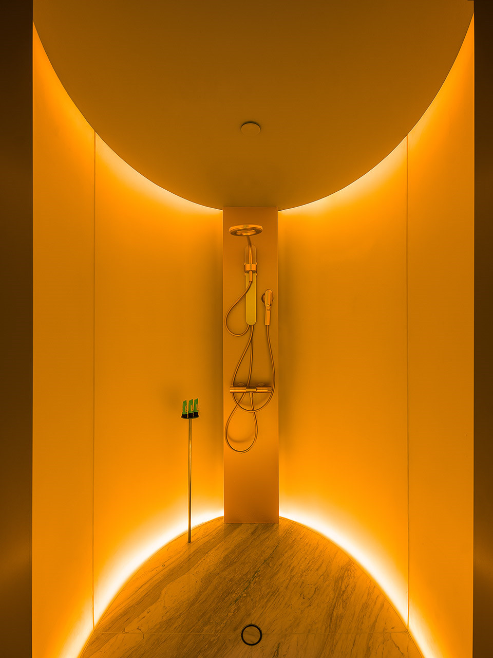 未來感十足的工業(yè)風(fēng)酒店裝修設(shè)計——YIN Hotel(圖12) 未來感十足的工業(yè)風(fēng)酒店裝修設(shè)計——YIN Hotel(圖12)