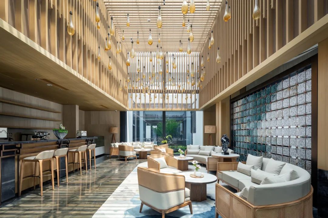 酒店裝修公司推薦悅季·望湖酒店設(shè)計(jì)案例(圖6) DM_20220830143743_006.jpg