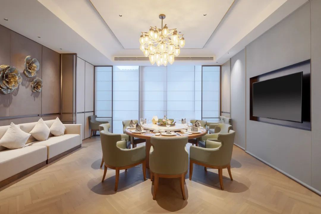 酒店裝修公司推薦悅季·望湖酒店設(shè)計(jì)案例(圖7) DM_20220830143743_007.jpg