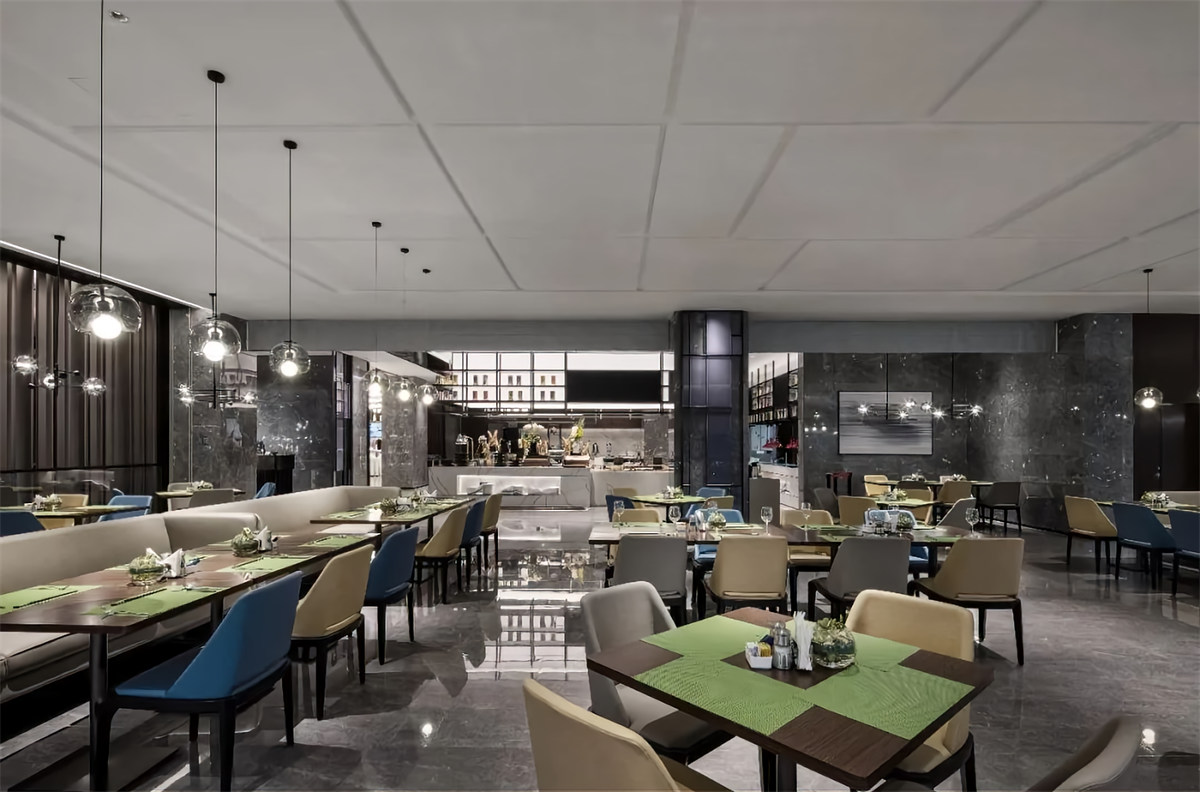 廣州文沖希爾頓歡朋連鎖酒店裝修設(shè)計案例(圖5) 廣州文沖希爾頓歡朋連鎖酒店裝修設(shè)計案例(圖5)