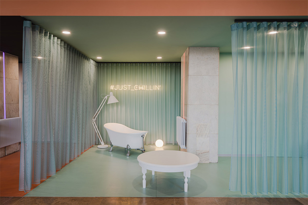 國外年輕有活力的時(shí)尚酒店大堂設(shè)計(jì)(圖5) 國外年輕有活力的時(shí)尚酒店大堂設(shè)計(jì)(圖5)