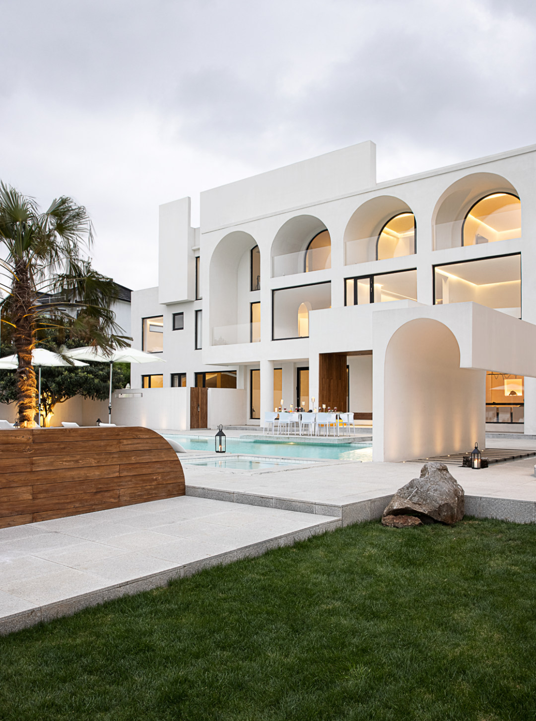 國內(nèi)版馬爾代夫度假民宿裝修設(shè)計案例(圖1) 063401_62e9a6591cc4b1903.jpg