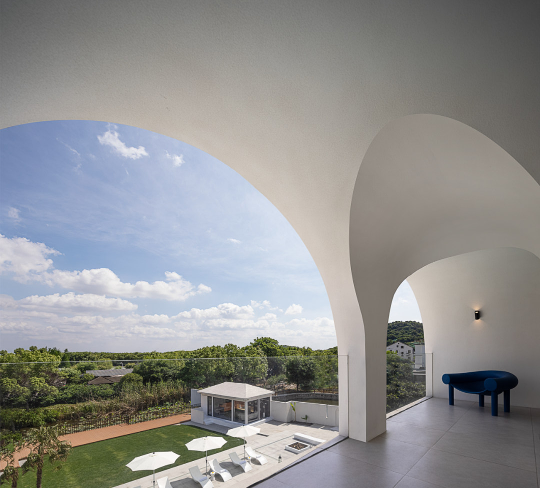 國內(nèi)版馬爾代夫度假民宿裝修設(shè)計案例(圖7) 國內(nèi)版馬爾代夫度假民宿裝修設(shè)計案例(圖7)