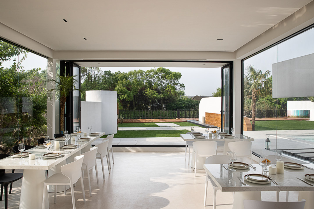 國內(nèi)版馬爾代夫度假民宿裝修設(shè)計案例(圖9) 國內(nèi)版馬爾代夫度假民宿裝修設(shè)計案例(圖9)