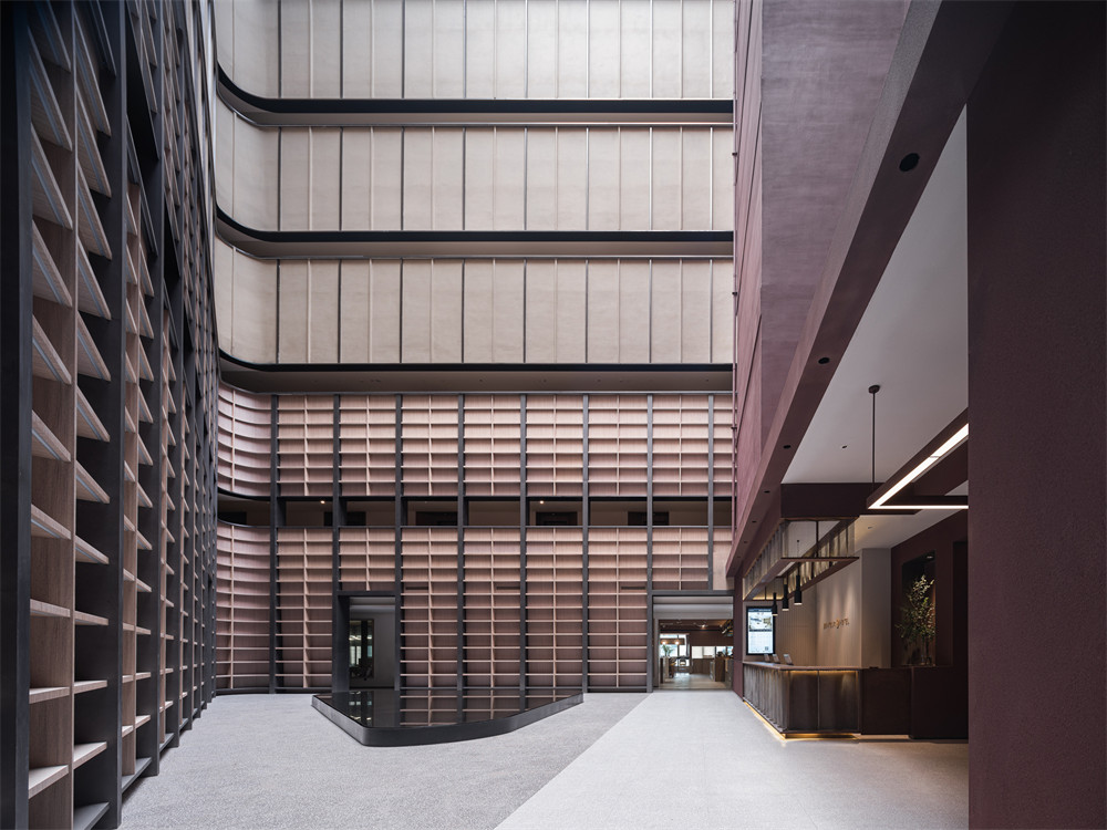 與書屋融合的亞朵 S 酒店裝修設(shè)計案例(圖2) 與書屋融合的亞朵 S 酒店裝修設(shè)計案例(圖2)