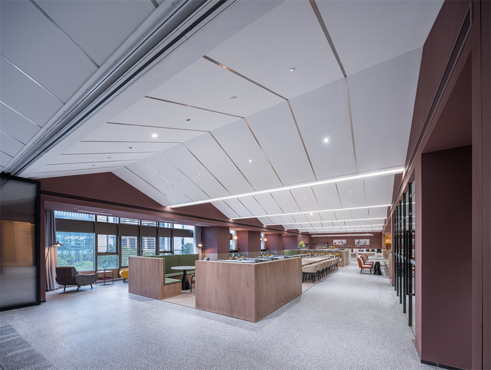 與書屋融合的亞朵 S 酒店裝修設(shè)計案例(圖6) 與書屋融合的亞朵 S 酒店裝修設(shè)計案例(圖6)