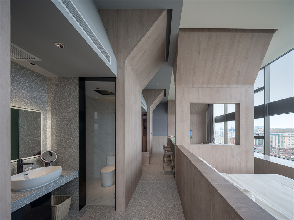 與書屋融合的亞朵 S 酒店裝修設(shè)計案例(圖9) 與書屋融合的亞朵 S 酒店裝修設(shè)計案例(圖9)