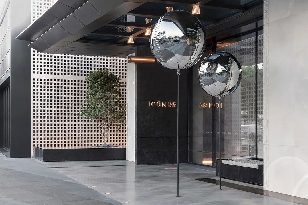 ICON HOTEL 深圳藝術(shù)人文精品酒店裝修設(shè)計案例(圖2) ICON HOTEL 深圳藝術(shù)人文精品酒店裝修設(shè)計案例(圖2)