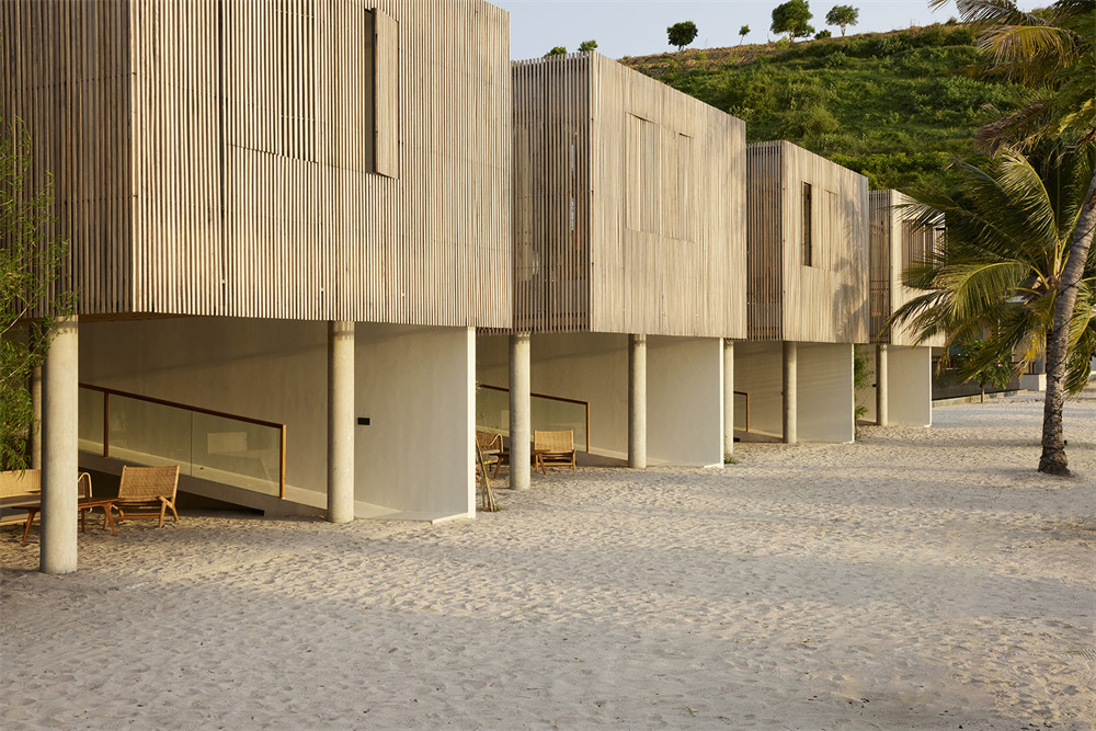 現(xiàn)代環(huán)保自然的Innit Lombok海濱酒店裝修設(shè)計方案(圖3) 現(xiàn)代環(huán)保自然的Innit Lombok海濱酒店裝修設(shè)計方案(圖3)