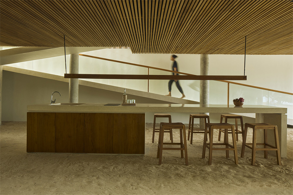 現(xiàn)代環(huán)保自然的Innit Lombok海濱酒店裝修設(shè)計方案(圖5) 現(xiàn)代環(huán)保自然的Innit Lombok海濱酒店裝修設(shè)計方案(圖5)