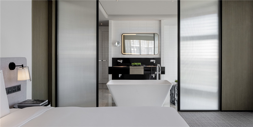 主打年輕時尚的皇冠假日五星級商務(wù)酒店裝修設(shè)計(圖11) 8227465_PIC33.jpg