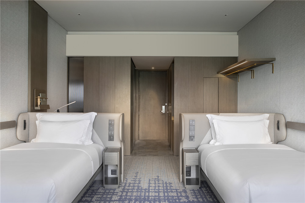 主打年輕時尚的皇冠假日五星級商務(wù)酒店裝修設(shè)計(圖13) 8227467_PIC35.jpg