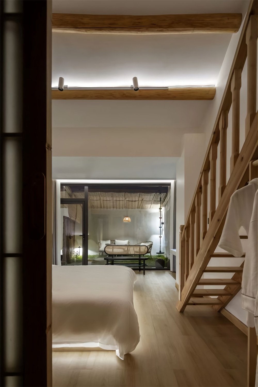 河南民宿裝修公司推薦橘子小院民宿改造設(shè)計(jì)方案(圖12) 10634733_vsszan1749660800081524.jpg