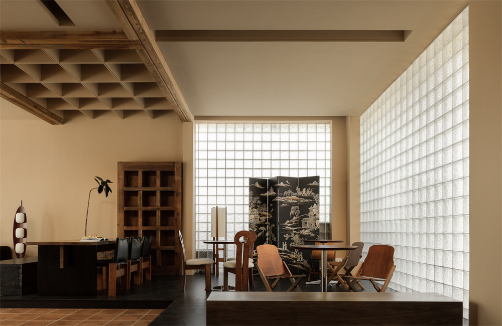 兼顧美感與造價(jià)的YUSHAN民宿裝修設(shè)計(jì)案例(圖3) 640_wx_fmt=png&from=appmsg&wxfrom=5&wx_lazy=1&wx_co=1 (1).jpg