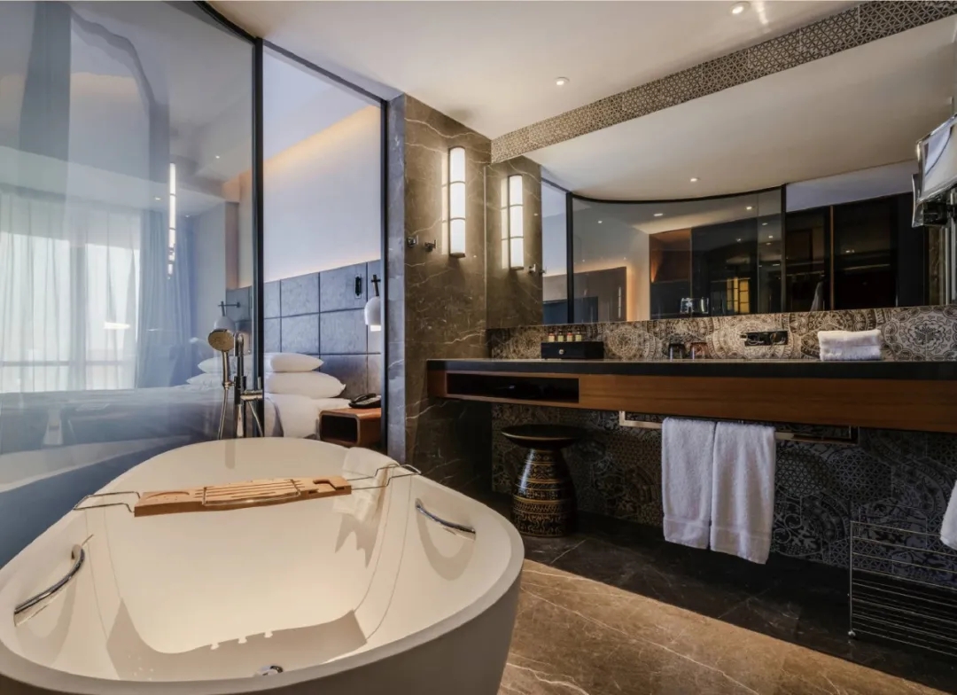 雅高旗下包頭鉑爾曼五星級(jí)酒店裝修設(shè)計(jì)案例(圖8) 640.webp (11).jpg