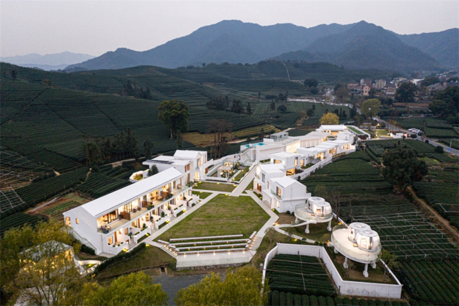 杭州·龍塢陌領(lǐng)融郡精品度假酒店裝修設(shè)計(jì)案例(圖1) 杭州·龍塢陌領(lǐng)融郡精品度假酒店裝修設(shè)計(jì)案例