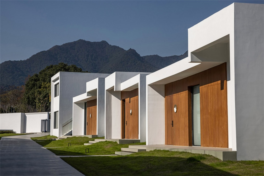 杭州·龍塢陌領(lǐng)融郡精品度假酒店裝修設(shè)計(jì)案例(圖3) 杭州·龍塢陌領(lǐng)融郡精品度假酒店裝修設(shè)計(jì)案例